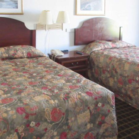 Econo Lodge Inn & Suites Orangeburg Bagian luar foto
