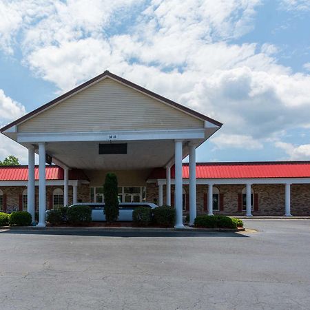 Econo Lodge Inn & Suites Orangeburg Bagian luar foto