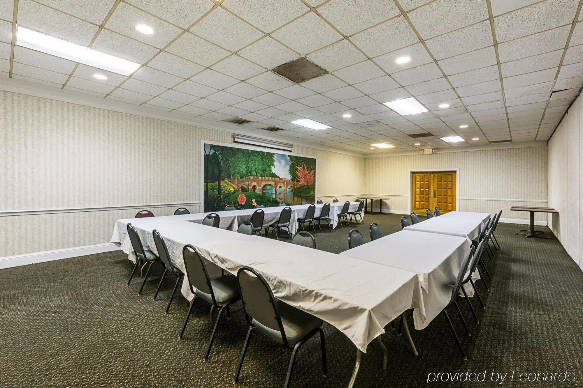 Econo Lodge Inn & Suites Orangeburg Bagian luar foto